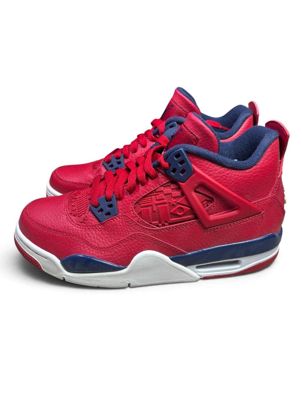 Air Jordan 4 Retro FIBA 2019 GS in a Size 5Y.
